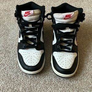 Nike Black and White Sneakers size 8.5 men